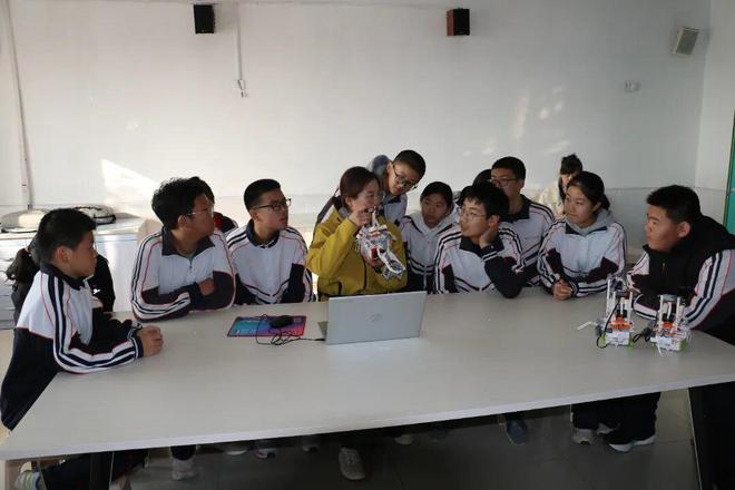 深耕研学实践创新厚植青少年价值观根基AG